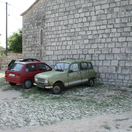 4601c * Vrboska